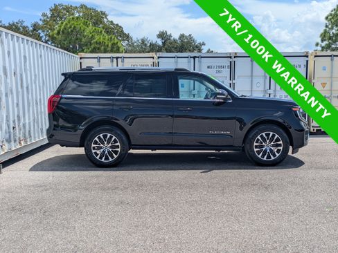 Certified 2025 Ford Expedition Platinum AWD/4WD image 4