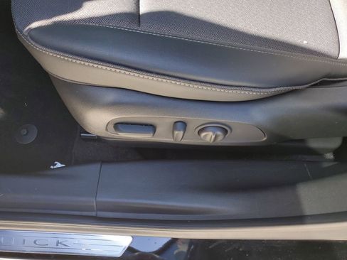 Used 2023 Buick Encore GX Select image 21