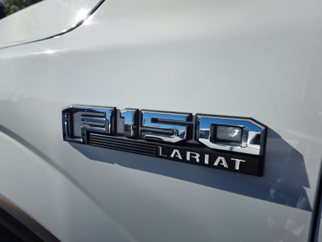 Used 2016 Ford F150 Lariat w/ Equipment Group 502A Luxury AWD/4WD image 9