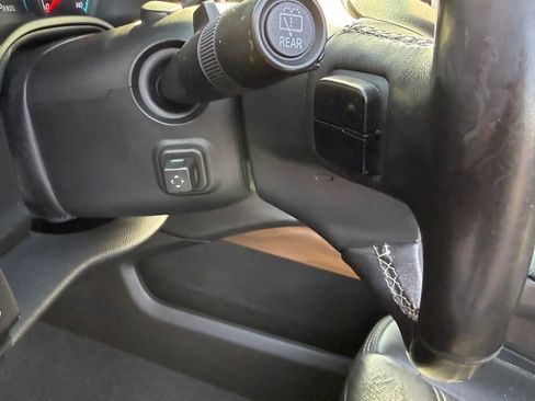 Used 2020 GMC Yukon XL Denali image 25