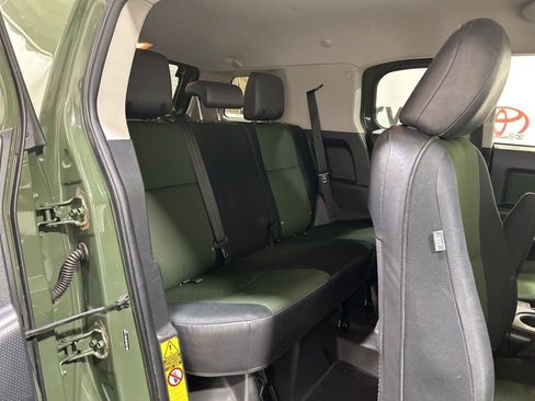 Used 2011 Toyota FJ Cruiser 4WD w/ Trail Teams Special Edition image 16