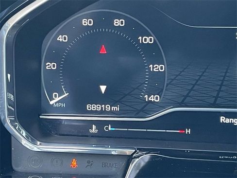 Used 2022 GMC Sierra 1500 SLT w/ SLT Premium Plus Package image 22