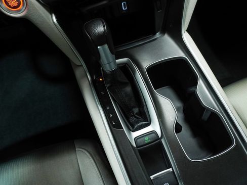 Used 2019 Honda Accord LX image 17