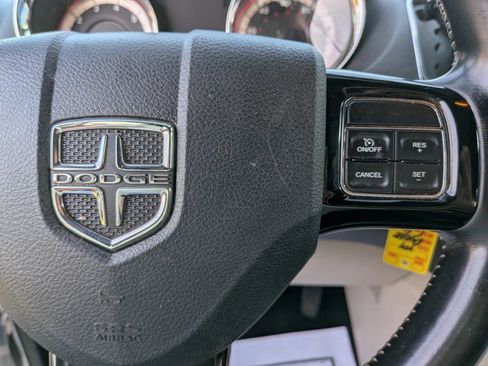 Used 2019 Dodge Grand Caravan SXT FWD image 42