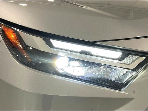 Used 2024 Toyota RAV4 LE image 31