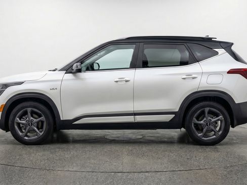 Used 2025 Kia K4 LXS image 5