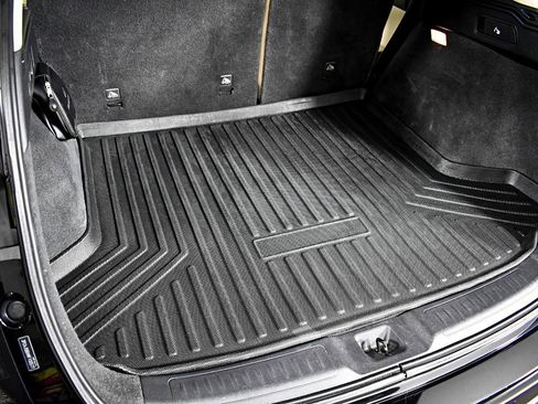 Used 2021 INFINITI QX50 Luxe w/ Cargo Package image 47