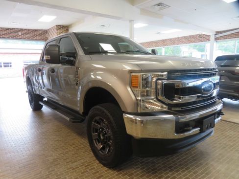 Used 2020 Ford F250 XL w/ STX Appearance Package AWD/4WD image 3