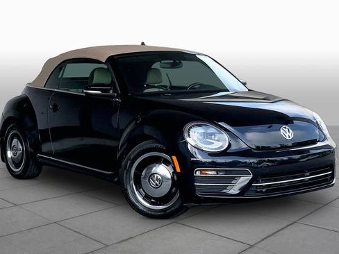 Used 2018 Volkswagen Beetle 2.0T Coast w/ Coast Lighting Package FWD image 3