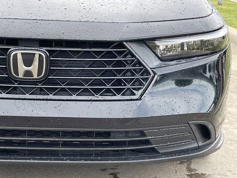 Used 2023 Honda Accord Sport image 8