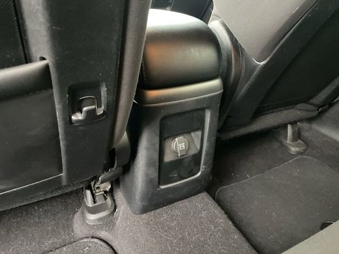 Used 2015 Dodge Journey SXT w/ Flexible Seating Group image 28