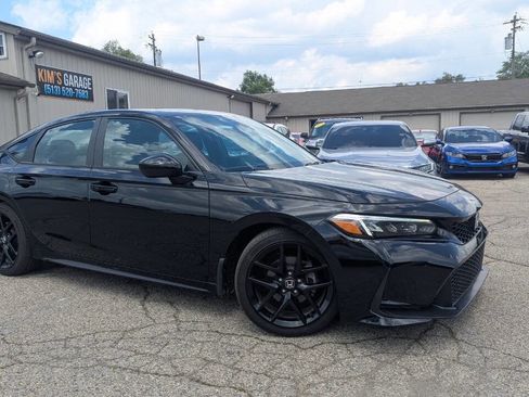 Used 2025 Honda Civic Sport image 29
