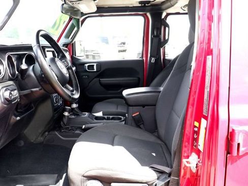 Used 2022 Jeep Wrangler Unlimited Sport AWD/4WD image 9