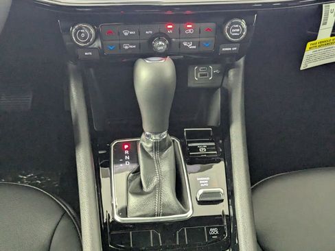 New 2026 Jeep Compass Limited w/ Sun, Sound & Navigation Group image 23