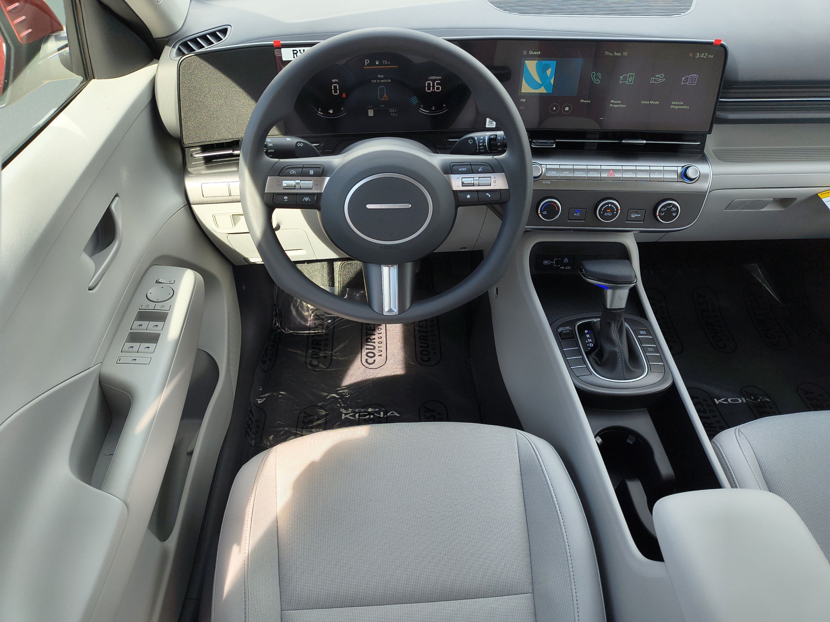 New 2027 Hyundai Kona SE FWD image 11
