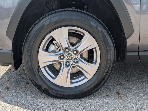 Certified 2025 Toyota RAV4 XLE AWD/4WD image 32