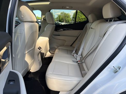 Used 2022 Buick Envision Essence w/ Safety Package FWD image 32