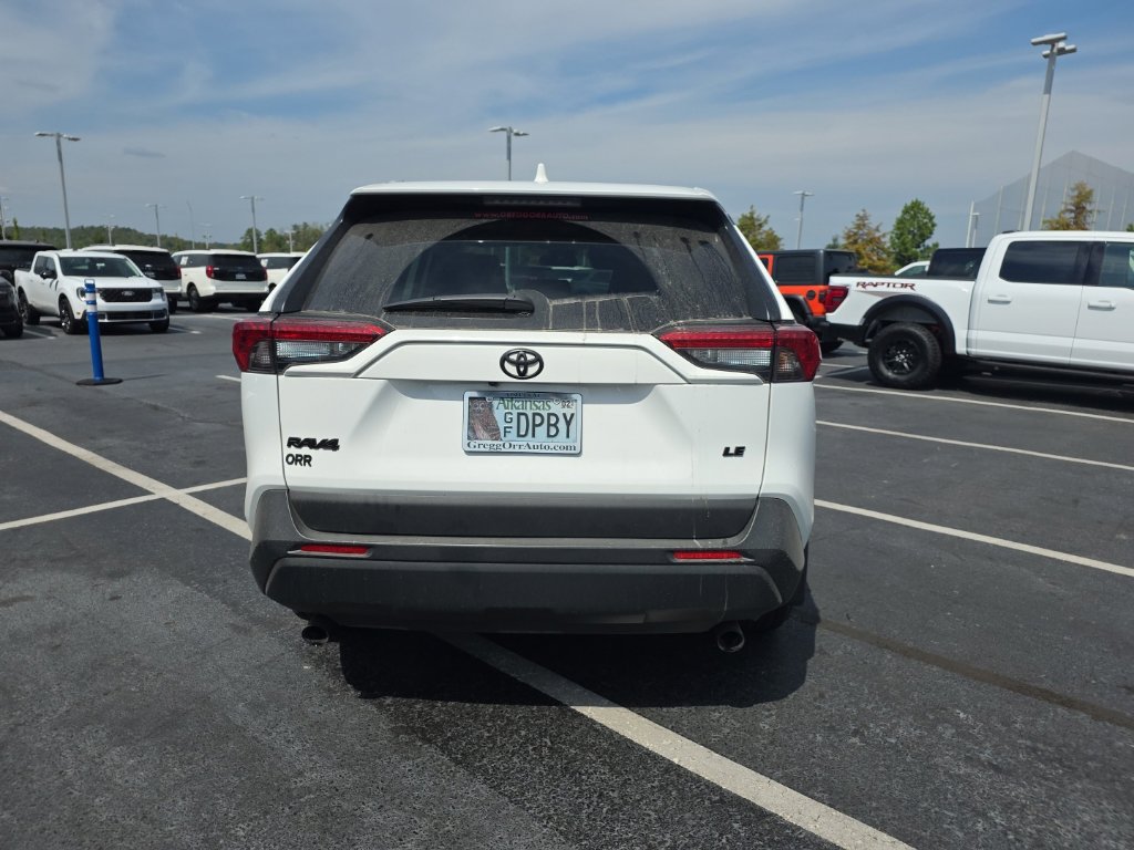 Used 2024 Toyota RAV4 LE FWD image 7