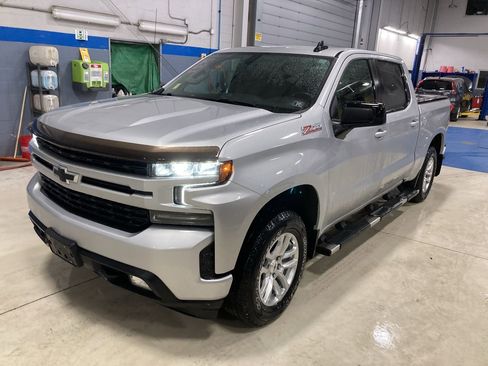Used 2021 Chevrolet Silverado 1500 RST w/ Z71 Off-Road Package image 3