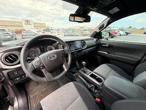 Used 2021 Toyota Tacoma TRD Off-Road AWD/4WD image 8