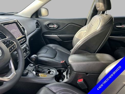 Certified 2021 Jeep Cherokee Limited w/ Elite Package image 23