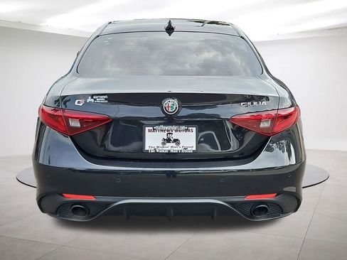 Used 2023 Alfa Romeo Giulia Veloce image 6