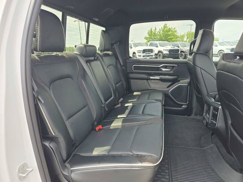 Used 2023 RAM 1500 Laramie AWD/4WD image 15