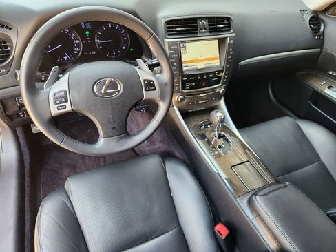 Used 2015 Lexus IS 250C w/ Luxury Package RWD image 27