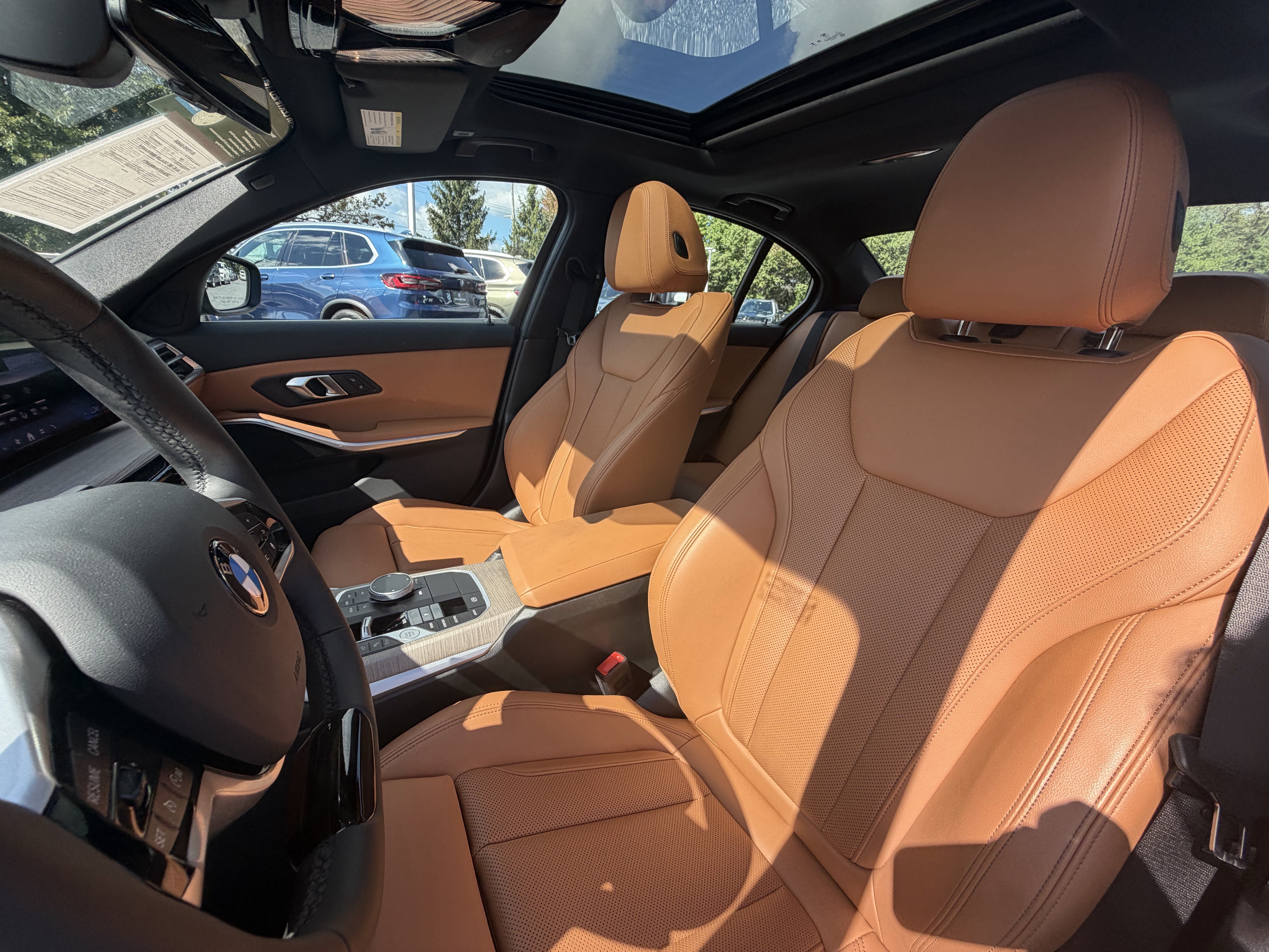 Certified 2025 BMW 330i xDrive Sedan AWD/4WD image 8