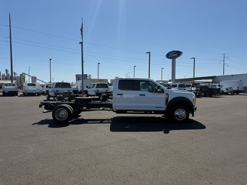 New 2026 Ford F550 4x4 Crew Cab image 2