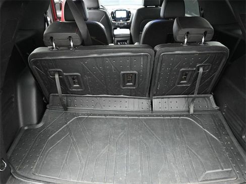 Used 2023 Chevrolet Traverse RS w/ LPO, Floor Liner Package image 25