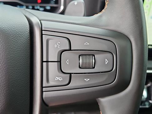 Certified 2024 GMC Sierra 1500 AT4 w/ Technology Package AWD/4WD image 18