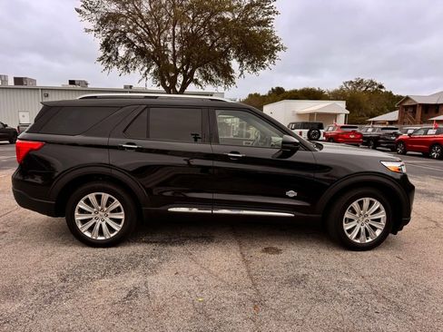 Used 2021 Ford Explorer King Ranch w/ Premium Technology Package AWD/4WD image 10