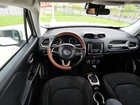 Used 2016 Jeep Renegade 75th Anniversary FWD image 24