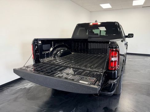 New 2026 RAM 1500 4x4 Crew Cab image 7