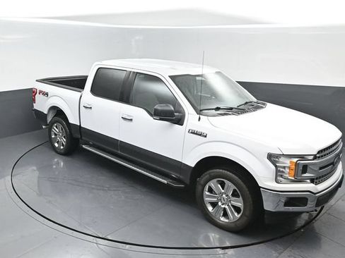 Used 2018 Ford F150 XLT w/ Equipment Group 302A Luxury AWD/4WD image 17