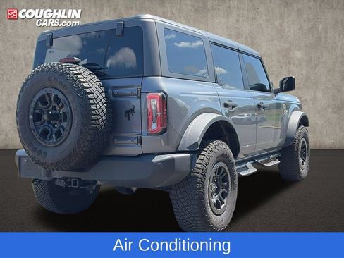 Used 2023 Ford Bronco Wildtrak AWD/4WD image 9