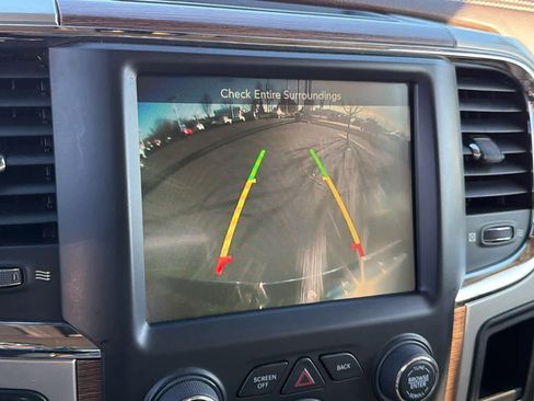 Used 2016 RAM 1500 Laramie w/ Convenience Group image 16