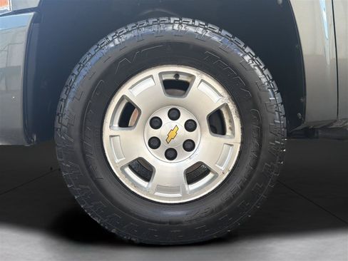 Used 2011 Chevrolet Silverado 1500 LT w/ All-Star Edition AWD/4WD image 26