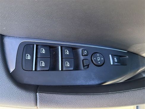 Used 2019 BMW X3 sDrive30i w/ Driving Assistance Package image 10