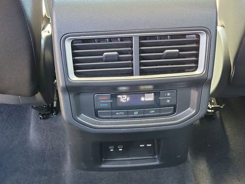 Certified 2025 Volkswagen Atlas Peak Edition SE image 15