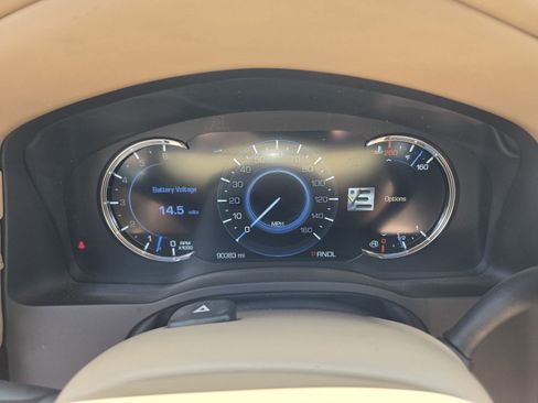 Used 2019 Cadillac Escalade Platinum RWD image 28