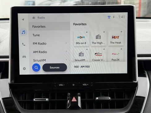 Used 2026 Toyota Corolla Cross XLE image 30