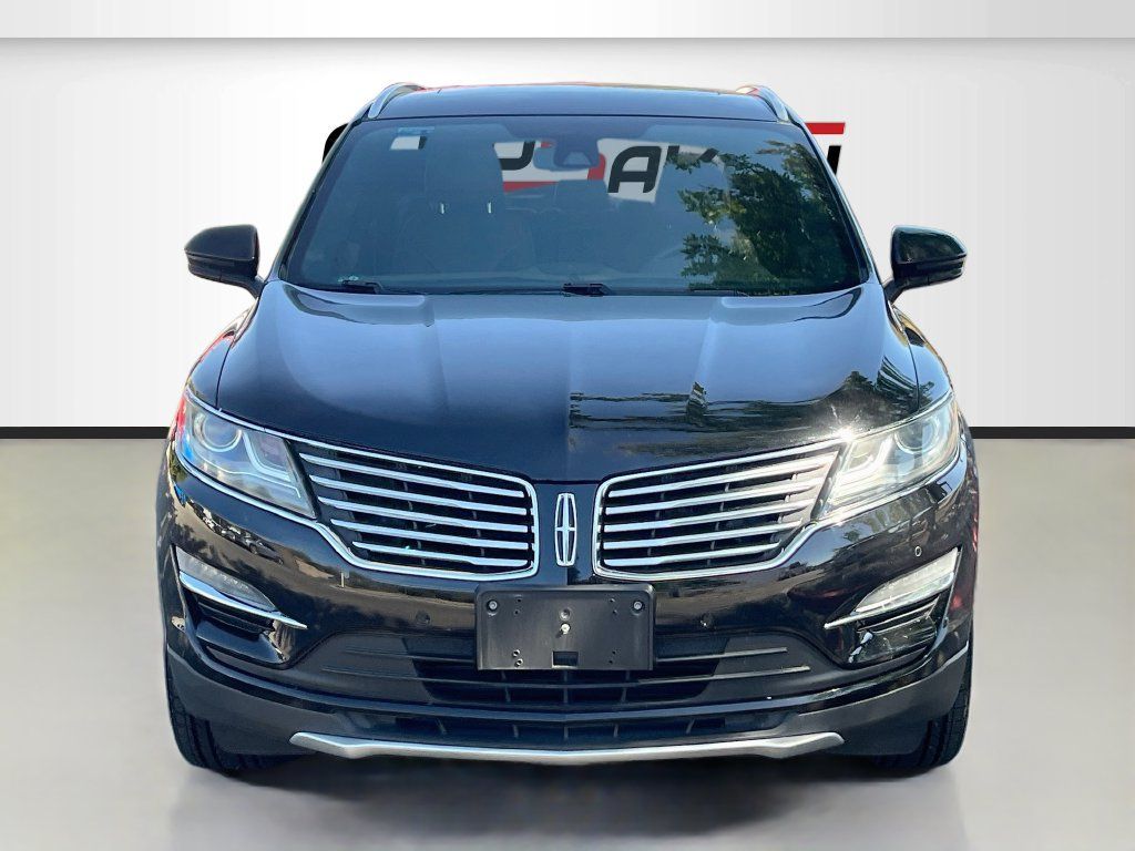 Used 2017 Lincoln MKC Reserve AWD/4WD image 2