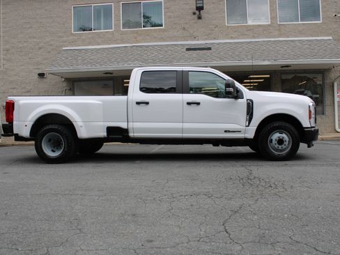 Used 2024 Ford F350 XL RWD image 29