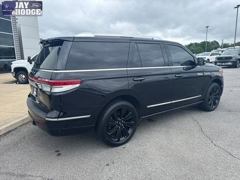 Used 2022 Lincoln Navigator Reserve RWD image 6