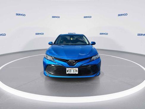 Used 2019 Toyota Camry LE FWD image 3