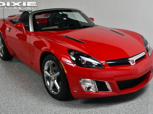 Used 2007 Saturn Sky Red Line RWD image 1