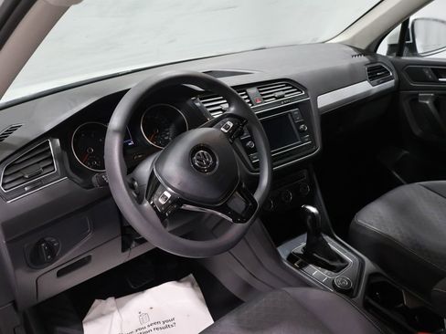 Used 2021 Volkswagen Tiguan S image 14
