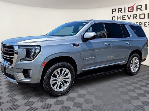 Used 2024 GMC Yukon SLT AWD/4WD image 4